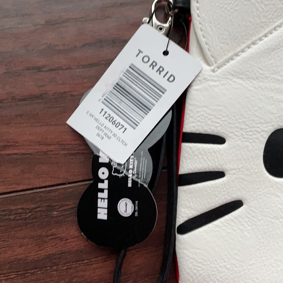 NWT HELLO KITTY WRISTLET - Picture 3 of 7